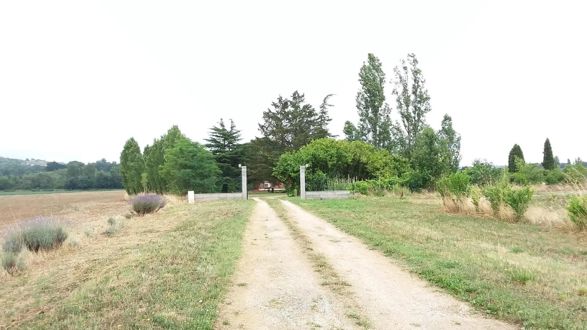 Charmante Dependance En Campagne Samatan